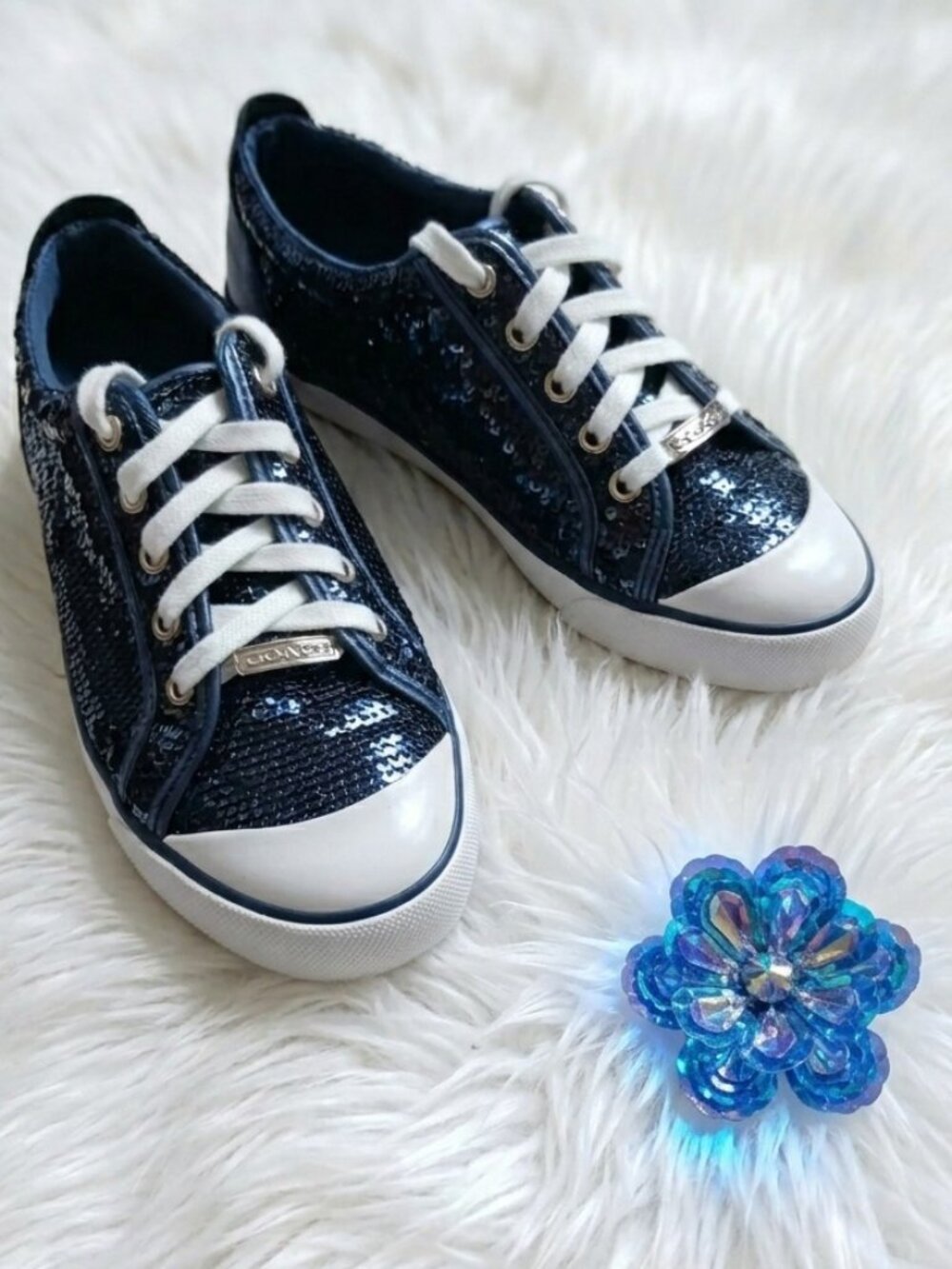 Coach Poppy Barrett Blue Sequin Low Top Lace Up Sneakers Size 8B ✨